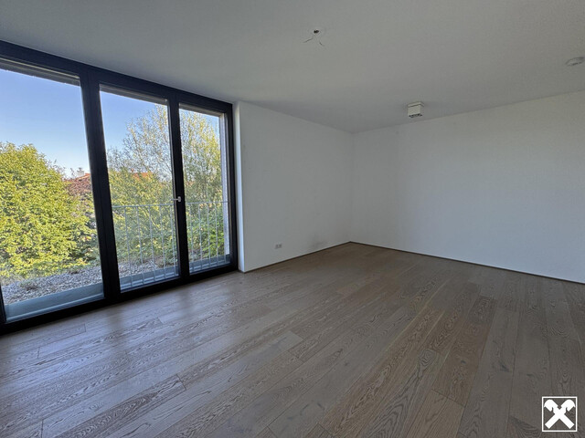 Neuwertige 2-Zimmerwohnung mit Ausblick ins Grüne