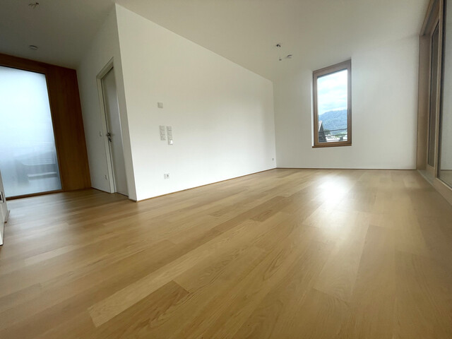 Schöne Penthousewohnung mit großer Terrasse in Lochau, ab sofort verfügbar