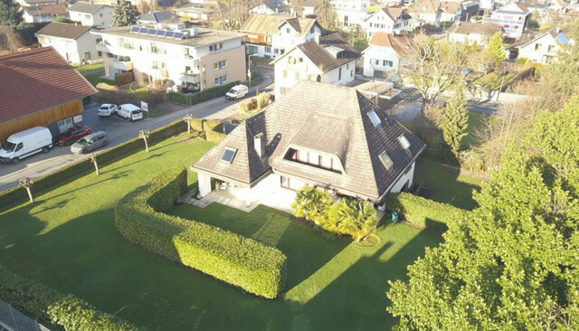 Wohnen & Arbeiten vereint: Villa mit Büro und Hobbyflächen in Götzis!