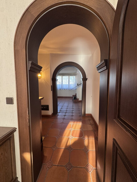 Wohnen & Arbeiten vereint: Villa mit Büro und Hobbyflächen in Götzis!