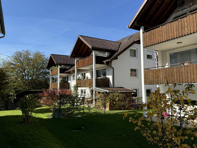 3,5 Zimmerwohnung mit Balkon und schöner Aussicht