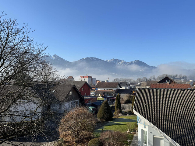 3,5 Zimmerwohnung mit Balkon und schöner Aussicht