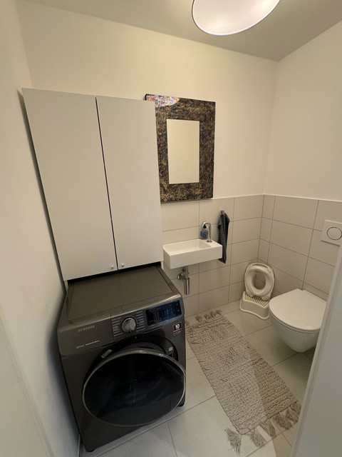 Provisionsfrei, schicke, zentrumsnahe 3 Zimmer Wohnung mit Balkon, im Grünen