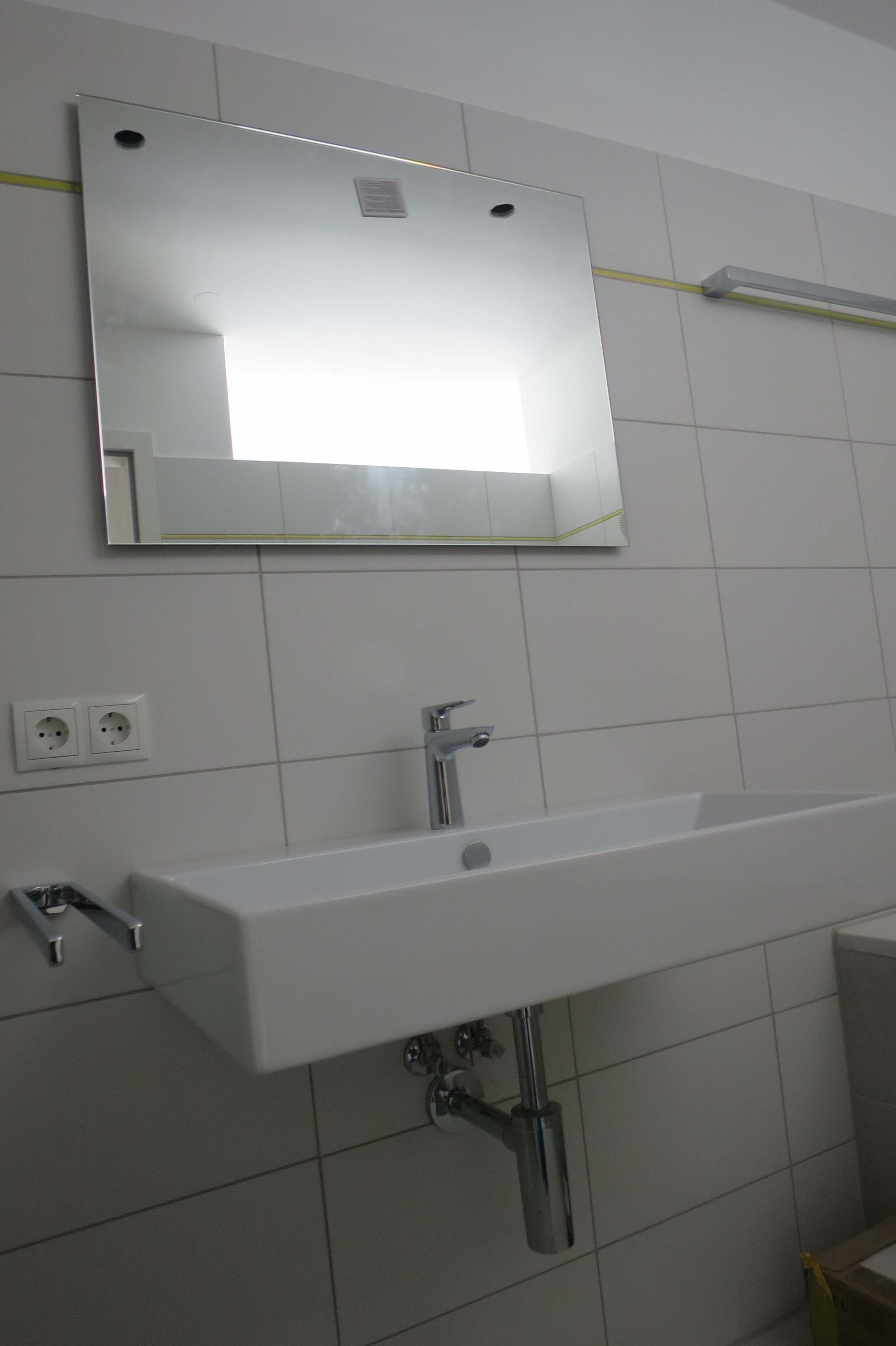 Provisionsfrei, schicke, zentrumsnahe 3 Zimmer Wohnung mit Balkon, im Grünen