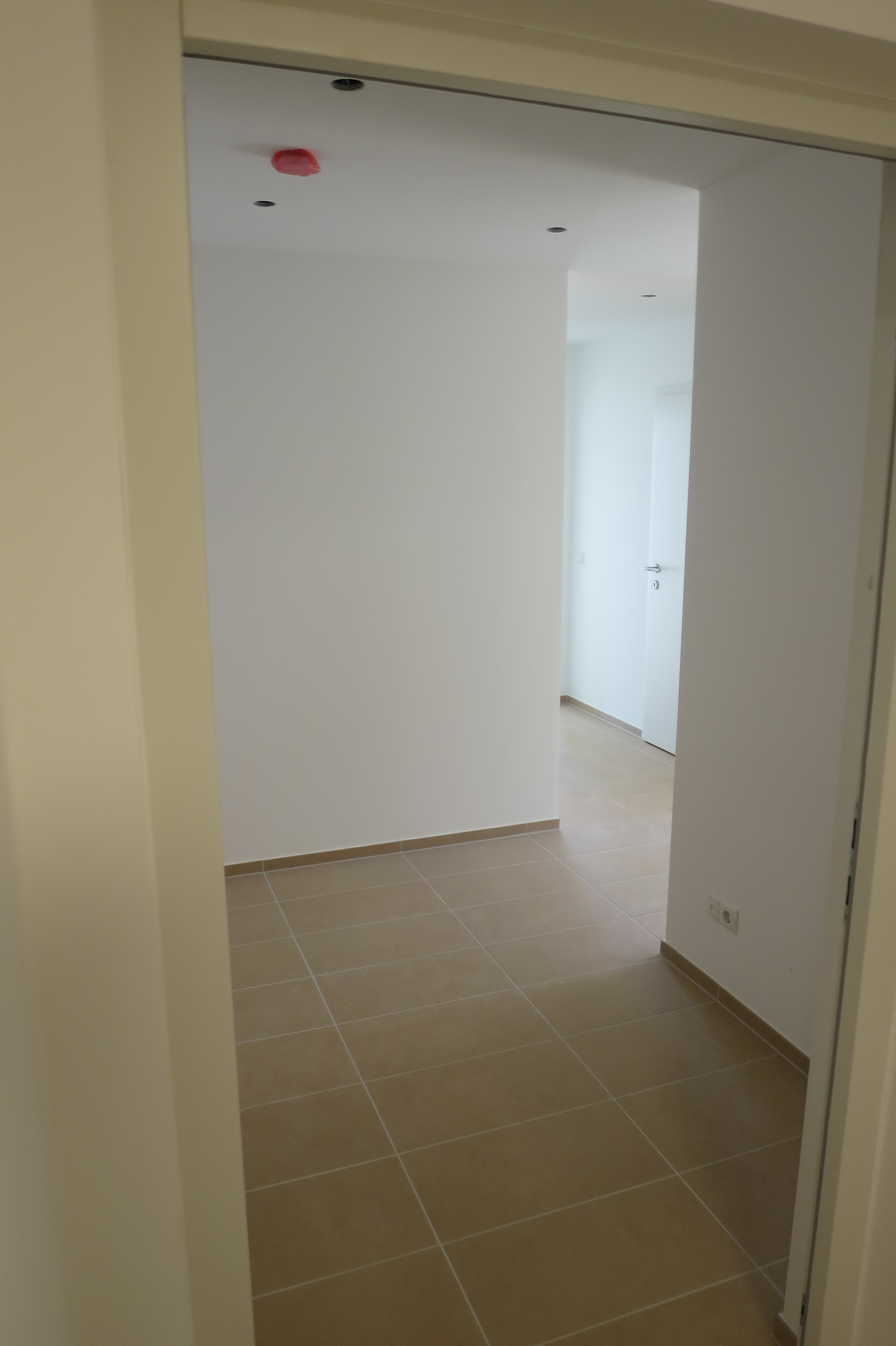 Provisionsfrei, schicke, zentrumsnahe 3 Zimmer Wohnung mit Balkon, im Grünen