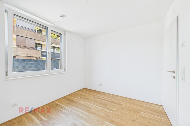 Neuwertige Gartenwohnung in ruhiger Lage – modernes Wohnen in Höchst