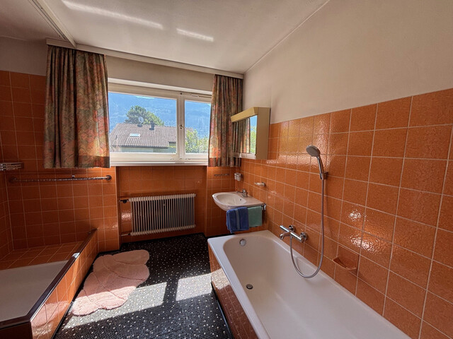 Ruhig gelegenes Einfamilienhaus mit großem sonnigen Grundstück in Hohenems