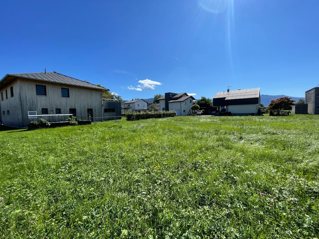 Grundstück für ihr zukünftiges Zuhause