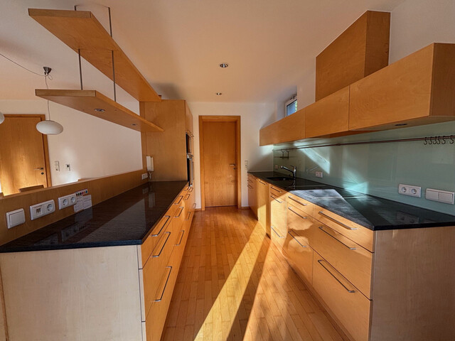 Haus zur Miete mit großer Terrasse und Keller in ruhiger Wohngegend