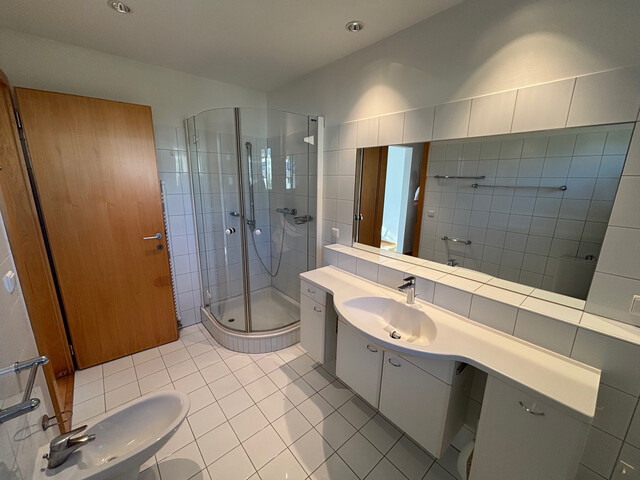 Haus zur Miete mit großer Terrasse und Keller in ruhiger Wohngegend