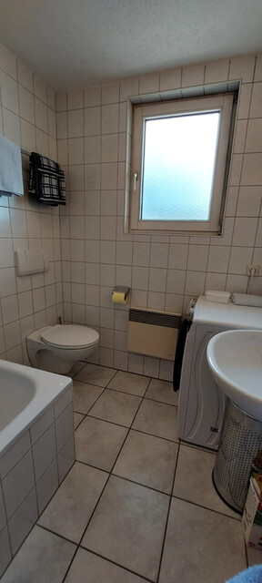 Preiswerte 3 Zimmer - Wohnung, Höchst