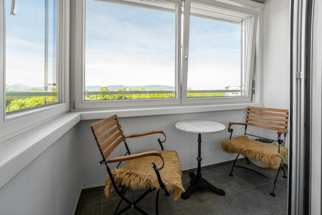 Helle 3-Zimmer  Wohnung - toller Weitblick - zentrale Lage