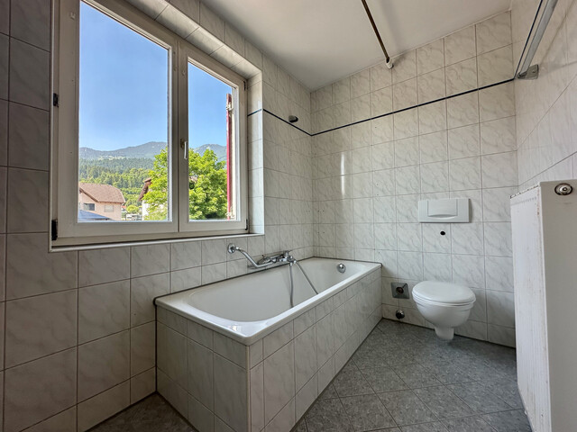"ohne Provision" helle, geräumige 3 Zimmer Wohnung über 2 Etagen