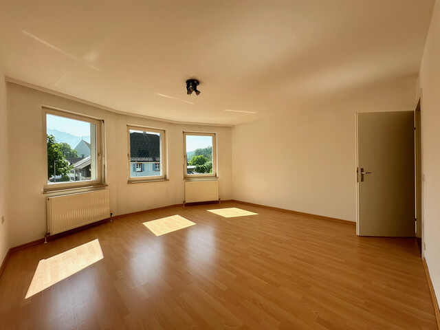"ohne Provision" helle, geräumige 3 Zimmer Wohnung über 2 Etagen