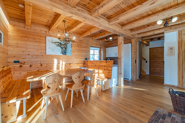 Neuwertiges Chalet Dorf mit Alm-Gasthof in bester Lage am Falkert - direkt neben der "Heidi-Alm"