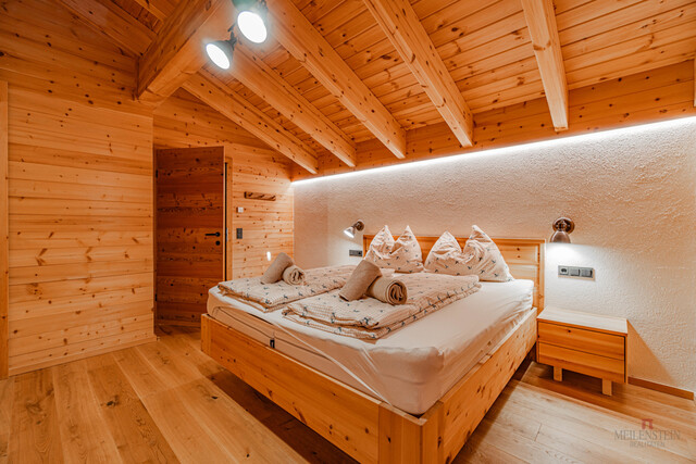Neuwertiges Chalet Dorf mit Alm-Gasthof in bester Lage am Falkert - direkt neben der "Heidi-Alm"