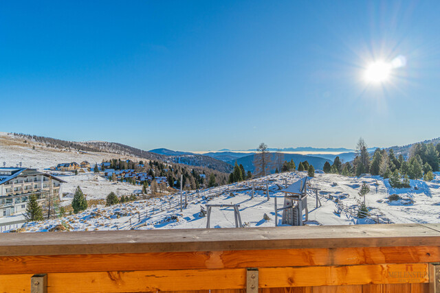 Neuwertiges Chalet Dorf mit Alm-Gasthof in bester Lage am Falkert - direkt neben der "Heidi-Alm"