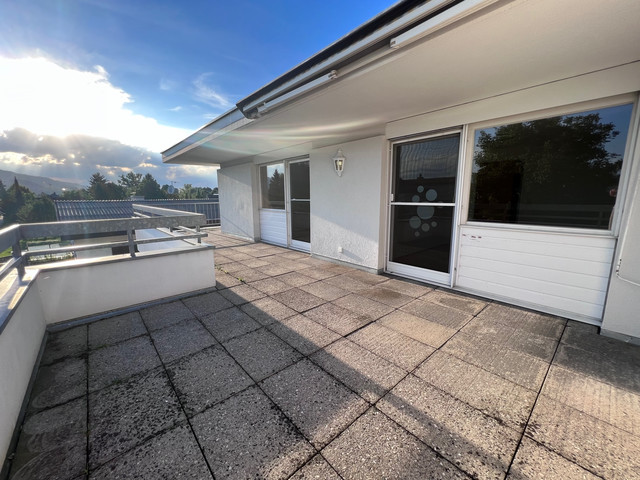 Tolle 3 Zimmer Dachgeschosswohnung mit großzügiger Terrasse in Lustenau