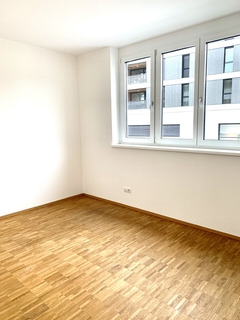 Viel Platz und Sonne!  3 Zimmer Wohnung mit großer Terrasse in Tosters , GRENZNAH!!!