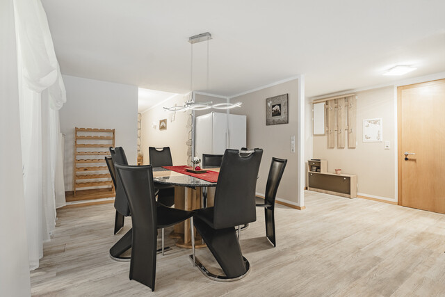 Ferienhaus mit 4 separaten Apartments in Klösterle am Alrberg