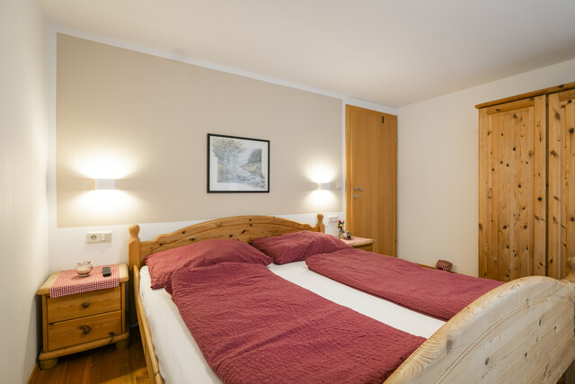 Ferienhaus mit 4 separaten Apartments in Klösterle am Alrberg