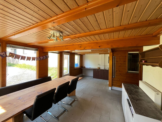 Großzügiges Wohnhaus mit Einliegerwohnung, großem Garten und schöner Aussicht in ruhiger Lage von Tosters-Hub