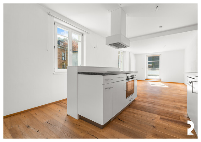 Exklusive Wohnung mit Terrasse & Blick auf die Schattenburg
