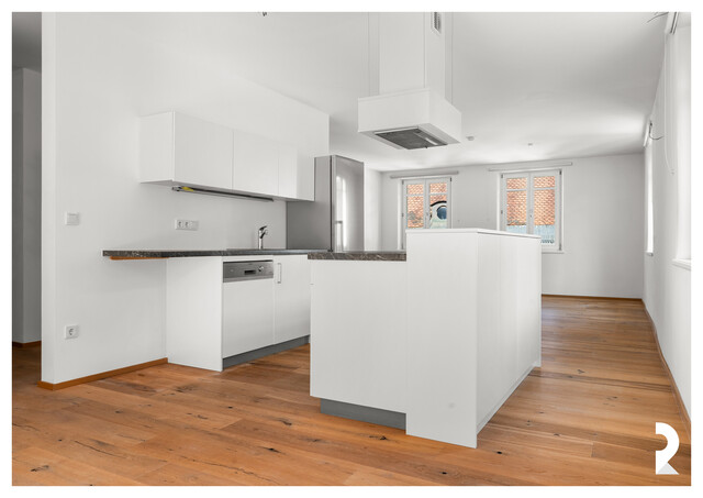 Exklusive Wohnung mit Terrasse & Blick auf die Schattenburg