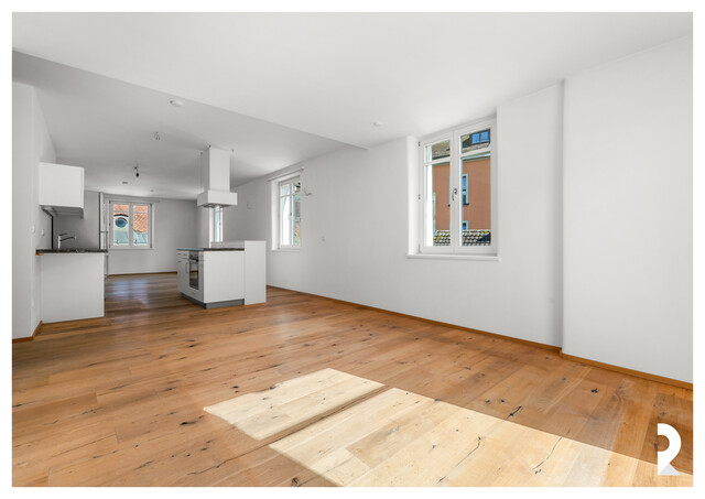 Exklusive Wohnung mit Terrasse & Blick auf die Schattenburg
