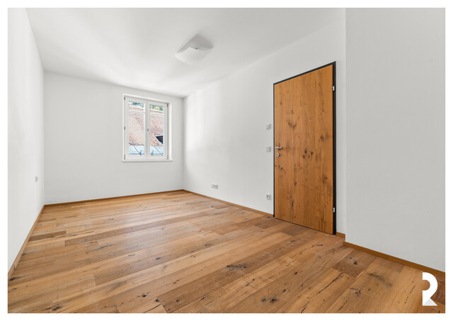 Exklusive Wohnung mit Terrasse & Blick auf die Schattenburg