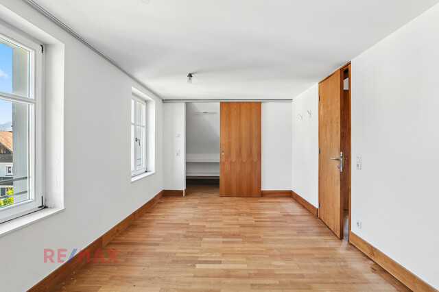 Mehrgenerationenhaus mit vier komfortablen Wohnungen