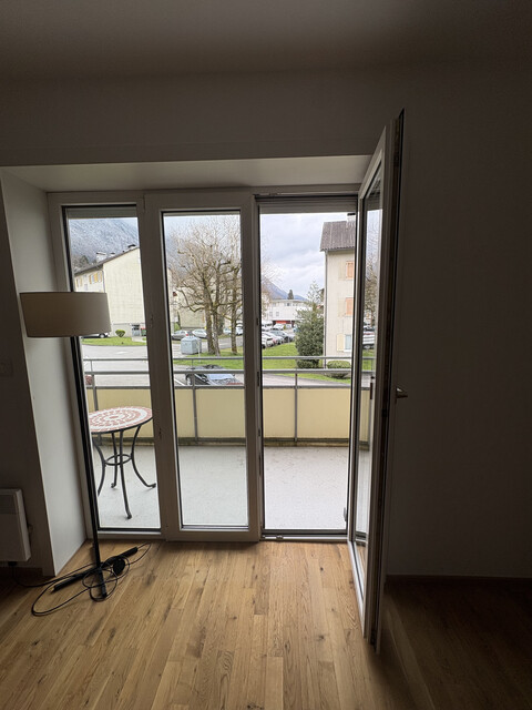 WG-Zimmer mit eigenem Bad und Gemeinschaftsküche