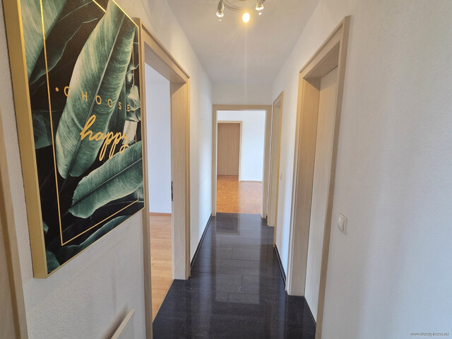 Charmante 4,5-Zimmer-Wohnung mit sonnigem Balkon und Stellplatz in Rankweil / Brederis.