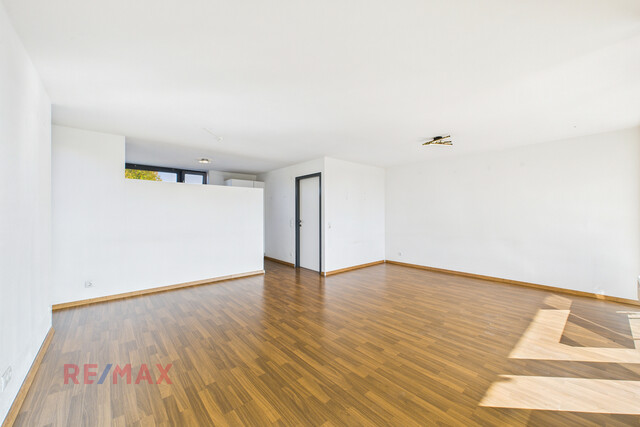 Sonnenmomente garantiert – Ihr neues Zuhause mit großem Balkon und Loggia