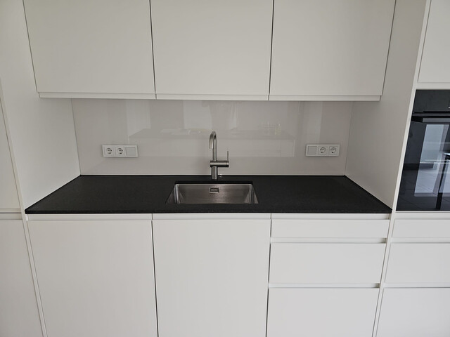 Sehr schöne, See nahe 2-Zi-Whg 55 qm + 40 qm Balkon * Neubau 4. OG * EBK, Lift, Aussicht