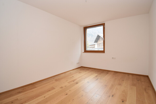 Neuwertige 4-Zimmer Wohnung in zentraler Lage