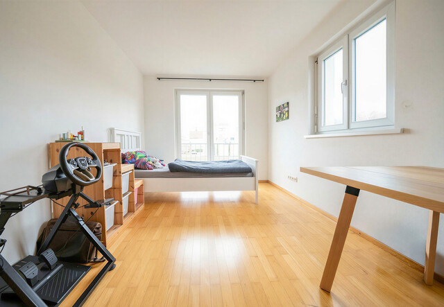 Imposantes Endreihenhaus mit großem Garten, viel Ruhe & Raum