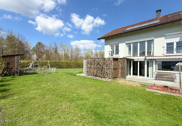 Imposantes Endreihenhaus mit großem Garten, viel Ruhe & Raum