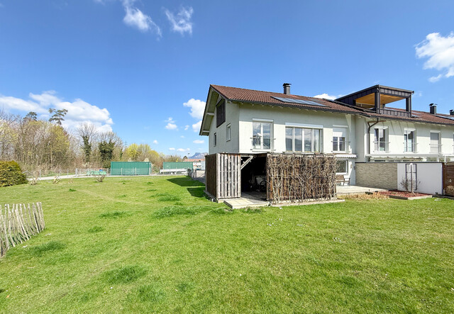 Imposantes Endreihenhaus mit großem Garten, viel Ruhe & Raum