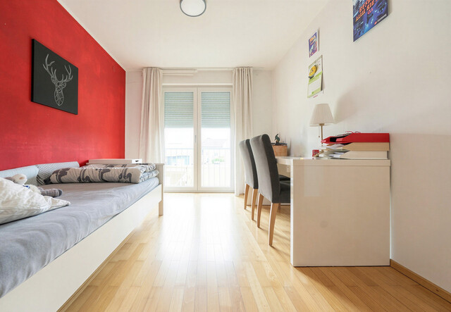 Imposantes Endreihenhaus mit großem Garten, viel Ruhe & Raum