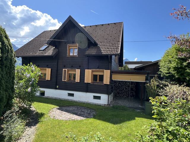 Großes, idyllisches Wohnhaus in sonniger Toplage