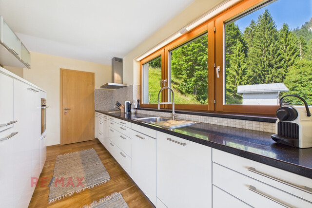 Panorama & Privatsphäre: Einfamilienhaus im Luftkurort Ebnit