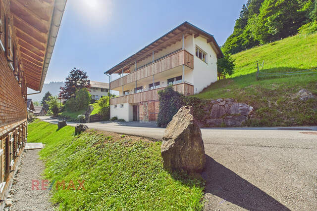 Panorama & Privatsphäre: Einfamilienhaus im Luftkurort Ebnit