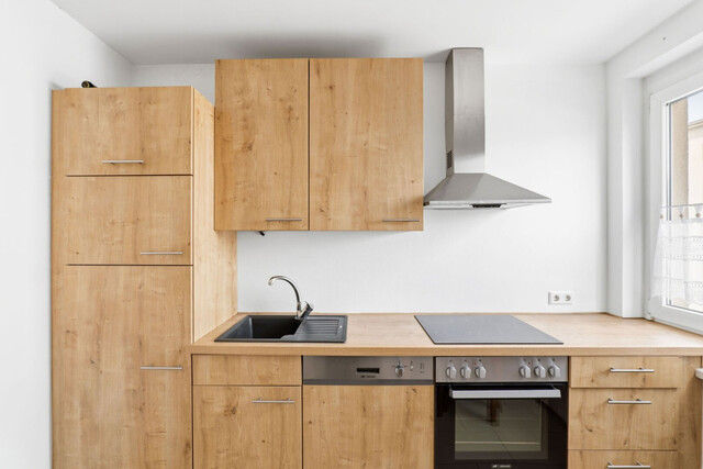 Wohnen in Seenähe: 3-Zimmer-Wohnung mit Süd-Balkon und See- & Bergblick