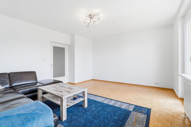Wohnen in Seenähe: 3-Zimmer-Wohnung mit Süd-Balkon und See- & Bergblick