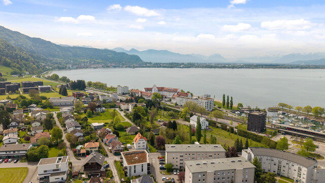 Wohnen in Seenähe: 3-Zimmer-Wohnung mit Süd-Balkon und See- & Bergblick