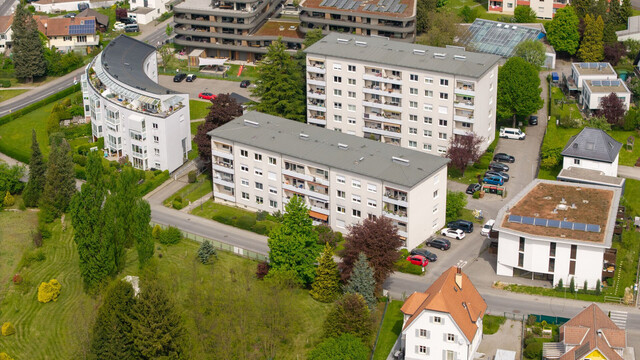 Wohnen in Seenähe: 3-Zimmer-Wohnung mit Süd-Balkon und See- & Bergblick