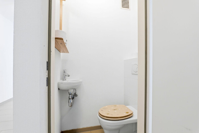 Wohnen in Seenähe: 3-Zimmer-Wohnung mit Süd-Balkon und See- & Bergblick