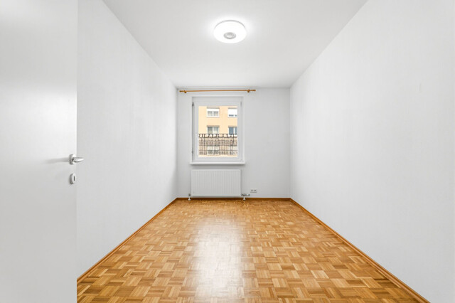 Wohnen in Seenähe: 3-Zimmer-Wohnung mit Süd-Balkon und See- & Bergblick