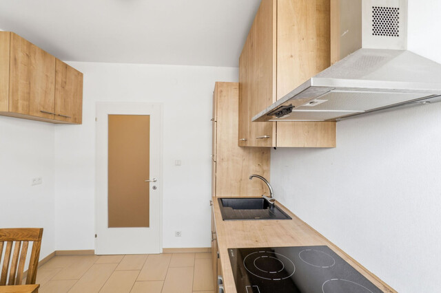 Wohnen in Seenähe: 3-Zimmer-Wohnung mit Süd-Balkon und See- & Bergblick